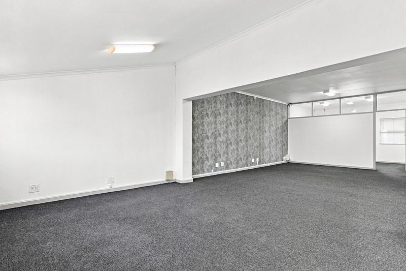 To Let Commercial Property for Rent in Pinelands Western Cape